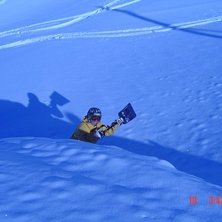 Bulan precis ramlat ner n&auml;r han ska bygga en lite. Foto: Martin Wikstr&ouml;m. &Aring;kare: Robin Ljunqwist.