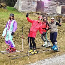 Lycka &auml;r att st&aring; p&aring; skidor med ett g&auml;ng h&auml;rli.