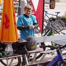 Har k&auml;kat p&aring; max. Foto: Pappa. &Aring;kare: Oskar Lindberg.