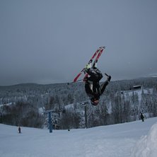 Backflip. Foto: Sven Bogg. &Aring;kare: Johan Bogg.