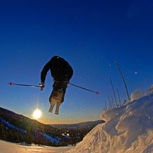 Fly me to the moon. Foto: Erik Hammarsten. &Aring;kare: Petter Elfsberg.