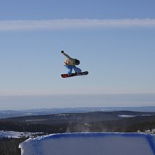 &Aring;kare: Anders Aspg&aring;rd
Trick: Bs 180
Foto: Bror. Foto: Bror Ax. &Aring;kare: Anders Aspg&aring;rd.