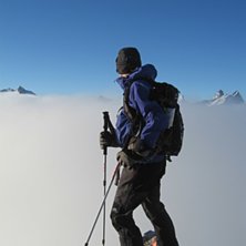 G&aring;r man riktigt h&ouml;gt hittar man alltid &amp;quot. Foto: Enar Andersson. &Aring;kare: Jonas Tufvesson.