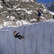 Crevasse tr&auml;ning p&aring; Mer de Glace.. Foto: ?. &Aring;kare: Daniel Kj&ouml;rling.