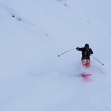 @Dannjell. &Aring;kare: Danniel Bolander.