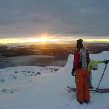 100 meter upp fr&aring;n duvedslinbana. Foto: Erik Kikajon. &Aring;kare: Linus Lerner och William Fj&auml;llstr&ouml;m.