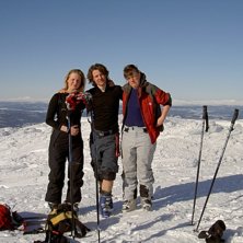 en av dom b&auml;sta skiddagarna.....:). Foto: malin blomquist. &Aring;kare: mattias hagberg, katarina falsin, anna hjalmarsson.