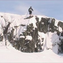 Droppar en klippa i duved trakterna. Foto: adam lundin (taget fr&aring;n film). &Aring;kare: Peter Wallin.
