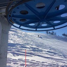 Nok en flott vinterdag
Fortsatt pudder &aring; hente i .