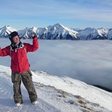 Ovan molnen skiner solen! G&ouml;tt v&auml;der sista dagen. Foto: Mats N&auml;slund. &Aring;kare: M&aring;rten Myrehed.