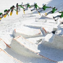 Sl&auml;nger upp en fs 540 stalefish, p&aring; v&aring;ran sjukt. Foto: Mikael Andersson. &Aring;kare: Mikael Carlsson.