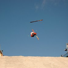 Bilden talar f&ouml;r sig sj&auml;lv. Wallischs f&ouml;rsta tr. Foto: Fredric Kihlberg. &Aring;kare: Tom Wallisch.