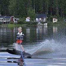 Blicken s&auml;ger allt.. Foto: Petteri Koste. &Aring;kare: Julius K.