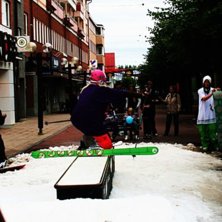 bryt benet kvinna. Foto: hilla. &Aring;kare: sofia k.