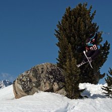 Hopp hopp!. Foto: Adam Jonsson. &Aring;kare: Robin Ljungqwist.