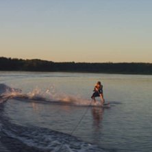 &Aring;kare: Gustaf Lart&eacute;n.