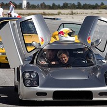 Jon Olsson beh&ouml;ver inte sk&auml;mmas utan skidor hell. Foto: Tomas Hj&auml;rtstr&ouml;m. &Aring;kare: Jon Olsson.