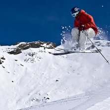 Baksidan av rothorns lekpark.. Foto: Adam Jonsson. &Aring;kare: Robin Ljungqwist.