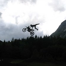 N&auml;r fj&auml;llet &auml;r st&auml;ngt pga dimma f&aring;r man roa s. Foto: S&ouml;ren Danielsson. &Aring;kare: john doe.