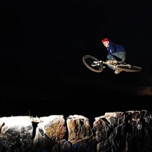 En fet table p&aring; cornern. Foto: Rasmus gustavsson. &Aring;kare: Bj&ouml;rn kling.