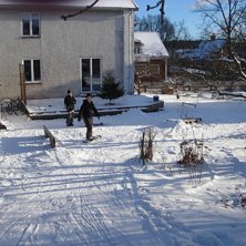 Backyard jibbing hoss frall!. Foto: Jag( calle). &Aring;kare: Ingen.
