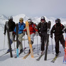 En dag som pistenterroristen is sporten. Petter &auml;. Foto: Claes Johansson. &Aring;kare: B&auml;rry, Andreas, Grobal, Klapphatten och Petter.