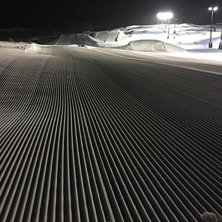 Tverrli &aring;pne i dag 
N&aring; &aring;pner vi Tverrli heisen .