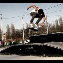 B/s  flip. Foto: dk. &Aring;kare: Levon Hovanesyan.