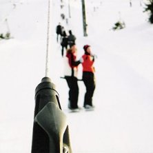 Livet i liften. Foto: Fanny Eriksson. &Aring;kare: Kajsa Ekstr&ouml;m och Malin Nyqvist.