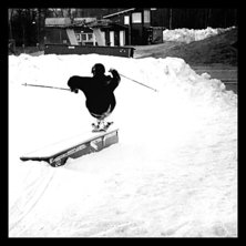 &Aring;kare: adrian br&auml;nnstam.