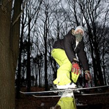 lukas glider railet p&aring; ett bl&ouml;tt &aring; &auml;ckligt rai. Foto: Andreas Knoop (me). &Aring;kare: Lukas.