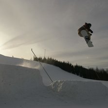 Adde drar en bs 540 i monsterkicken i Gr&ouml;nklitt.. Foto: Tom St&aring;l. &Aring;kare: Andreas B&auml;cker.