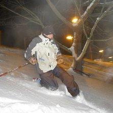Maggan njuter av dump mitt i storstan.. Foto: Tobbe Helmer. &Aring;kare: Maggan Uppstr&ouml;mer.