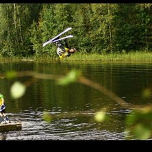 Jag g&ouml;r flat 540 nose i mitt f&ouml;rsta &aring;k p&aring; aqua. Foto: Alexander Davidson . &Aring;kare: LillMaxi (jag).