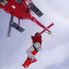 Johanna drog kn&auml;et ur led mitt p&aring; Col du Plan oc. Foto: Henrik Liljeqvist. &Aring;kare: Johanna ?.