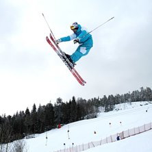 Ett stadigt grepp om skidan. Foto: Jim Andersson. &Aring;kare: Sebastian Johansson.