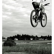 Lantz s&auml;tter en klockren seatgrab i det nya ghett. Foto: niclas olsson. &Aring;kare: johan lantz.