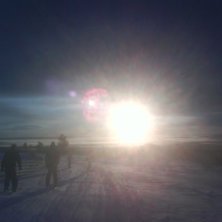 Vilken sk&ouml;n morgon att &aring;ka skidor i!!. Foto: Jag d&aring;!. &Aring;kare: Typ solen!.