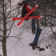 5 lilla krysset med handp&aring;l&auml;gg. Foto: random. &Aring;kare: Tobias skeppstedt.