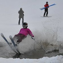 Waterslide i Yxbacken p&aring; Klubbm&auml;sterskapet. Foto: Thomas Carlund. &Aring;kare: Oscar Knutsson.