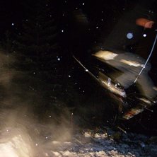 vi hoppar lite p&aring; ett hopp p&aring; tomten. Foto: magnus selin. &Aring;kare: johannes pollak.