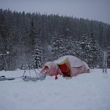 BaseCampf&ouml;r &auml;ventyr och stj&auml;rnsk&aring;dning. Foto: Ronnie Magnusson.