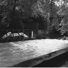 St&aring;ende v&aring;gen i Engelska parken i M&uuml;nchen.