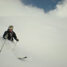 Emil pumpar pudel, OBS sn&ouml;-sk&auml;gget!!. Foto: Sebbe alden. &Aring;kare: Emil ohlsson.