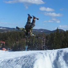 jag g&ouml;r frontflip. &Aring;kare: Jag ( Jonathan Embretsen ).