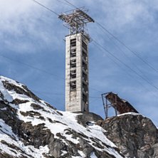 Ett av de gamla lifttornen i La Balma som ger dig . Foto: Axel Adolfsson.