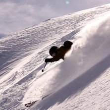 Nordsida en varm marsdag i Valdi. Foto: Tomas Svozil. &Aring;kare: Joakim Winberg.