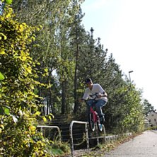 50-50 grind p&aring; ett r&ouml;r! :D. Foto: Rebecca Jansson. &Aring;kare: Joseph Jansson.