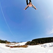 Birds flyin&amp;#039; high

Swanbeck introducera. Foto: Magnus Karlsson. &Aring;kare: Daniel Swanbeck.