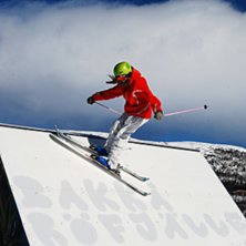 &Aring;kare: Carolina Steen.